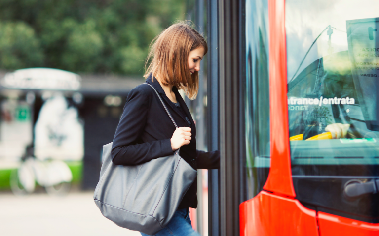 Praktische Anwendungsfälle von On-Demand-Mobility für den öffentlichen Verkehr